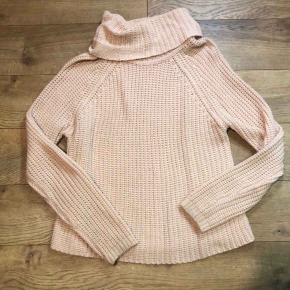 Pink Turtle Neck - Picture 2 of 2